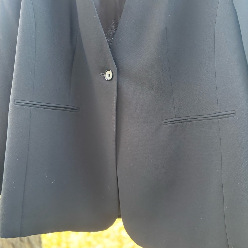 144. Talbots Black Women's Blazer, Size 18W - Picture 4 of 8